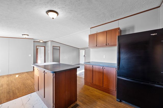 152 Meadow View, Pikeville, TN 37367