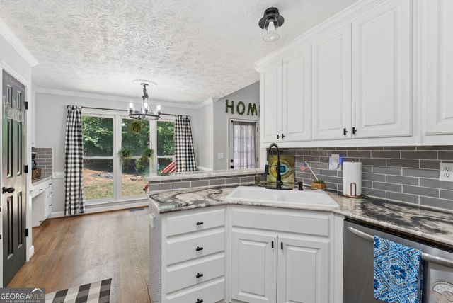 850 Ivy Ridge Drive, Loganville, GA 30052