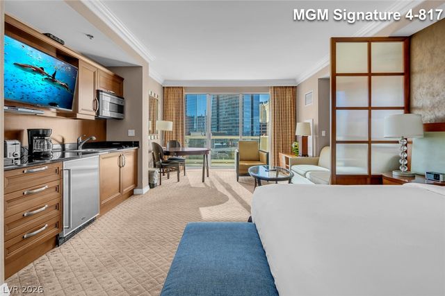 125 East Harmon Avenue 417, Las Vegas, NV 89109