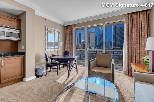 125 East Harmon Avenue 417, Las Vegas, NV 89109