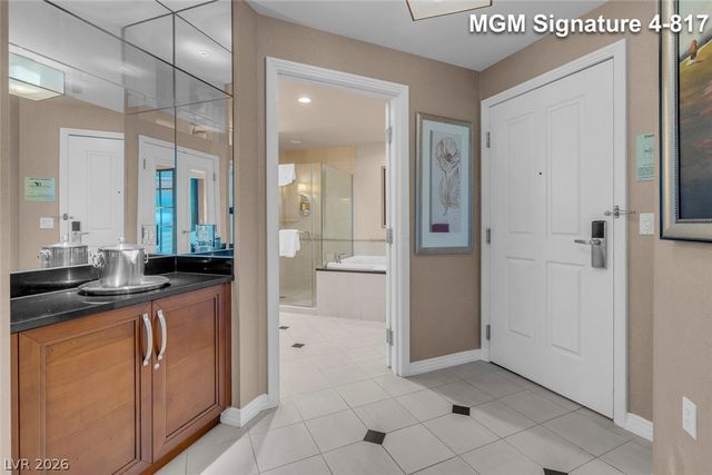 125 East Harmon Avenue 417, Las Vegas, NV 89109