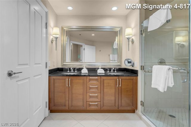 125 East Harmon Avenue 417, Las Vegas, NV 89109