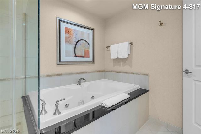 125 East Harmon Avenue 417, Las Vegas, NV 89109