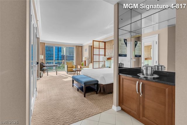 125 East Harmon Avenue 417, Las Vegas, NV 89109