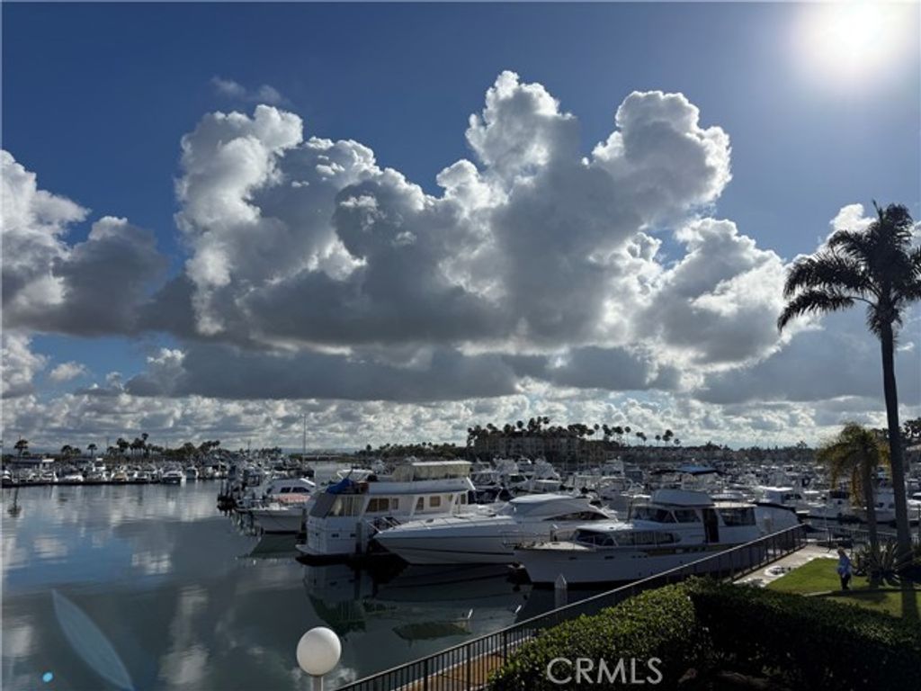 2872 Coast Circle 104, Huntington Beach, CA 92649