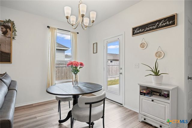 222 Summit Drive, Lockhart, TX 78644