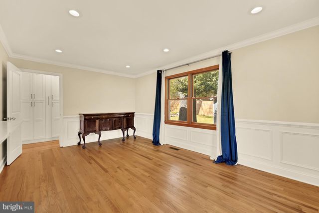 3430 EXECUTIVE AVE, Falls Church, VA 22042