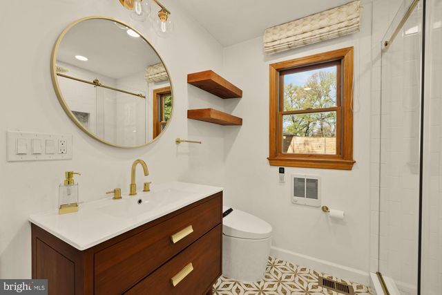 3430 EXECUTIVE AVE, Falls Church, VA 22042