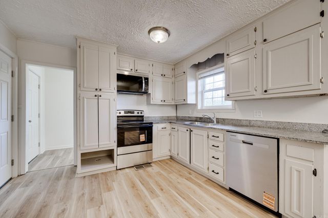 30 Mohawk Drive, Searcy, AR 72143