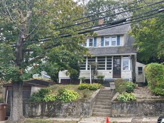 50 Kneen Street, Shelton, CT 06484