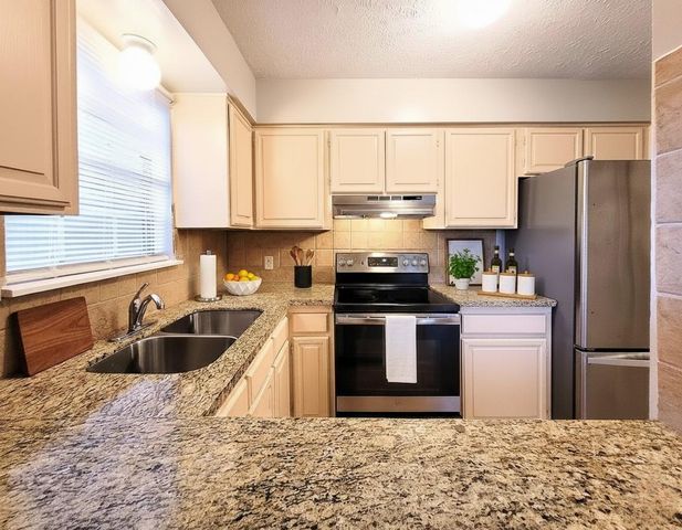 4820 Milwee Street, Houston, TX 77092