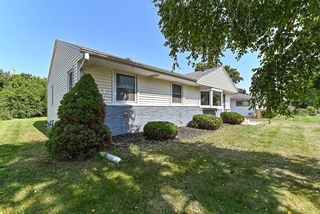 6206 W Fairlane AVENUE, Brown Deer, WI 53223