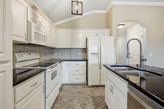 25488 NW 10TH AVENUE, Newberry, FL 32669