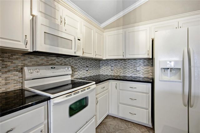 25488 NW 10TH AVENUE, Newberry, FL 32669