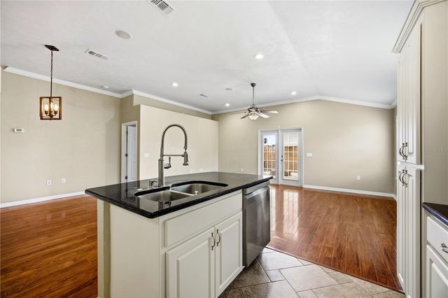 25488 NW 10TH AVENUE, Newberry, FL 32669