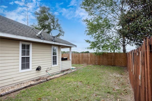 25488 NW 10TH AVENUE, Newberry, FL 32669
