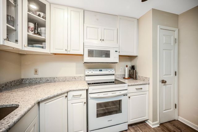 107 BUTLER CIR, Locust Grove, VA 22508