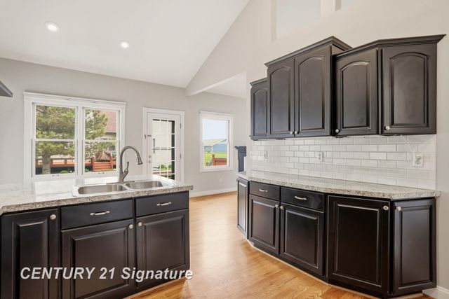 11 Willow Pointe Drive, Freeland, MI 48623