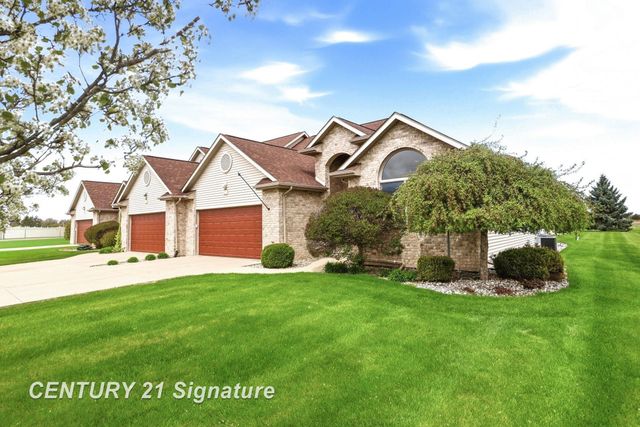 11 Willow Pointe Drive, Freeland, MI 48623