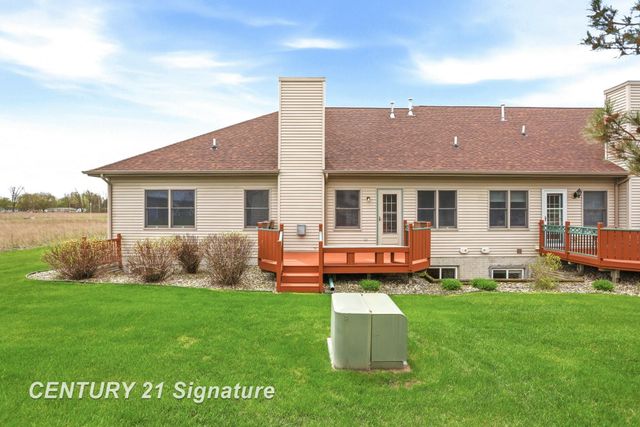 11 Willow Pointe Drive, Freeland, MI 48623