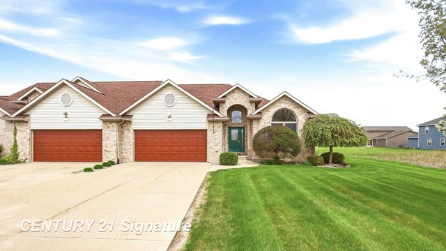 11 Willow Pointe Drive, Freeland, MI 48623