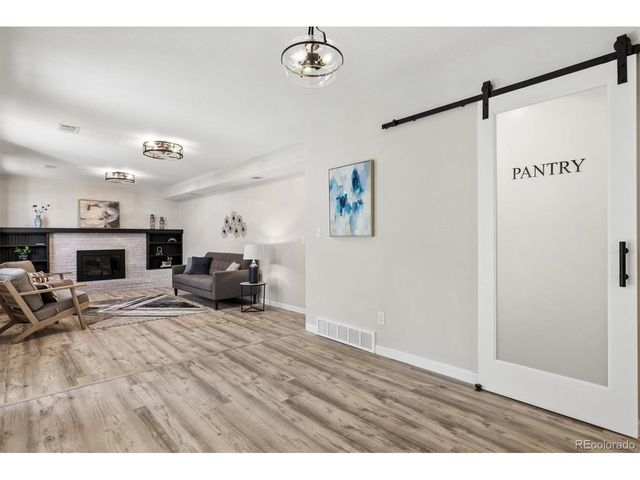 6842 Wright Ct, Arvada, CO 80004