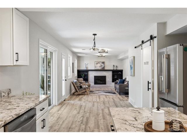 6842 Wright Ct, Arvada, CO 80004