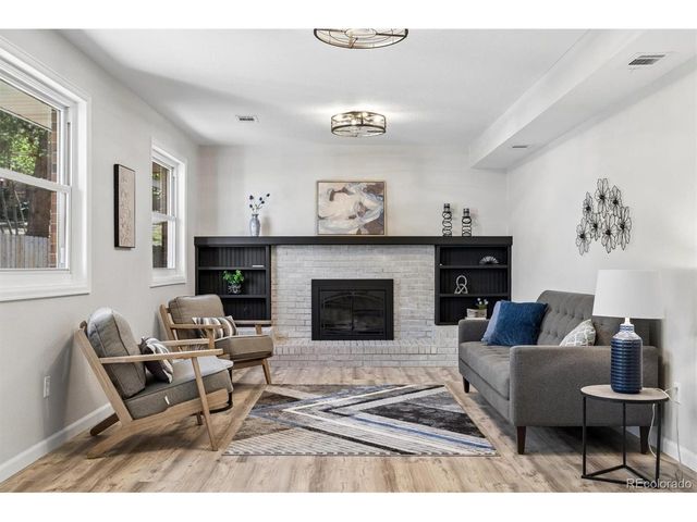 6842 Wright Ct, Arvada, CO 80004