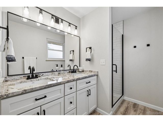 6842 Wright Ct, Arvada, CO 80004