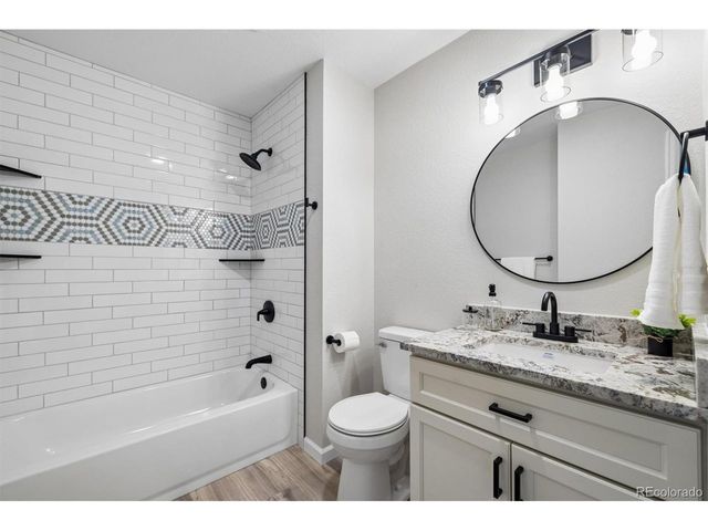 6842 Wright Ct, Arvada, CO 80004