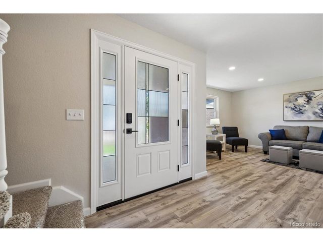 6842 Wright Ct, Arvada, CO 80004