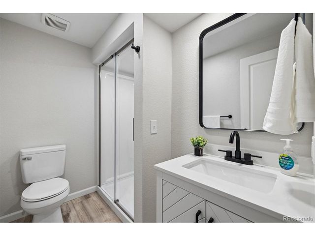 6842 Wright Ct, Arvada, CO 80004