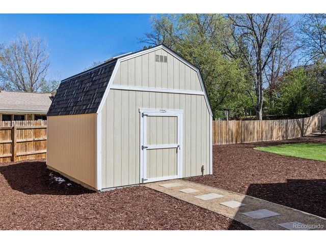 6842 Wright Ct, Arvada, CO 80004