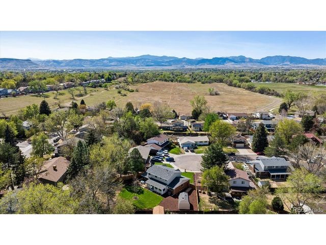 6842 Wright Ct, Arvada, CO 80004
