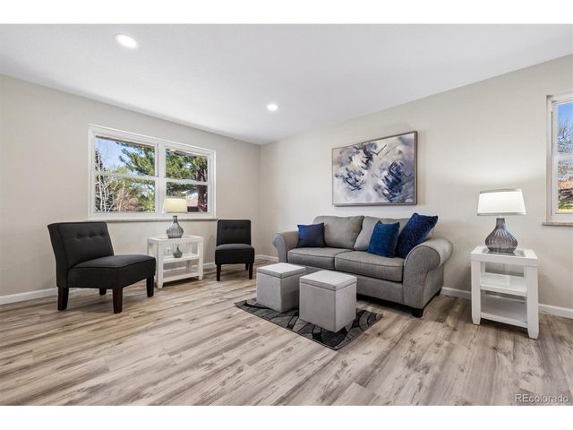 6842 Wright Ct, Arvada, CO 80004