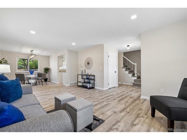 6842 Wright Ct, Arvada, CO 80004