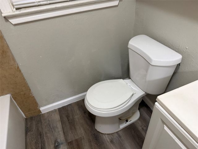 1018 E Waco Avenue, Dallas, TX 75216