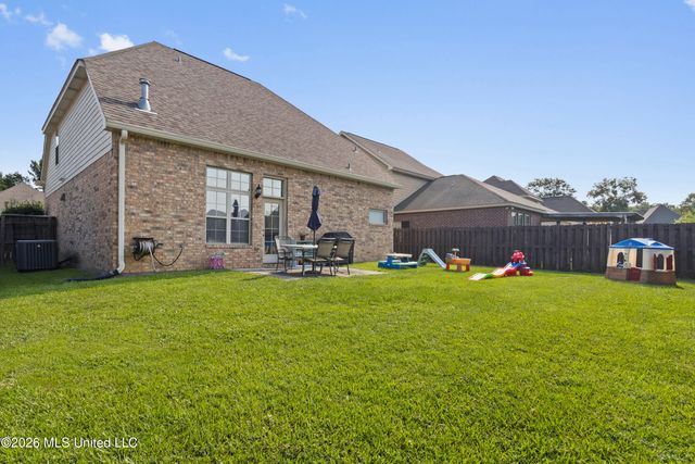 3931 Acadian Village Drive, Ocean Springs, MS 39564