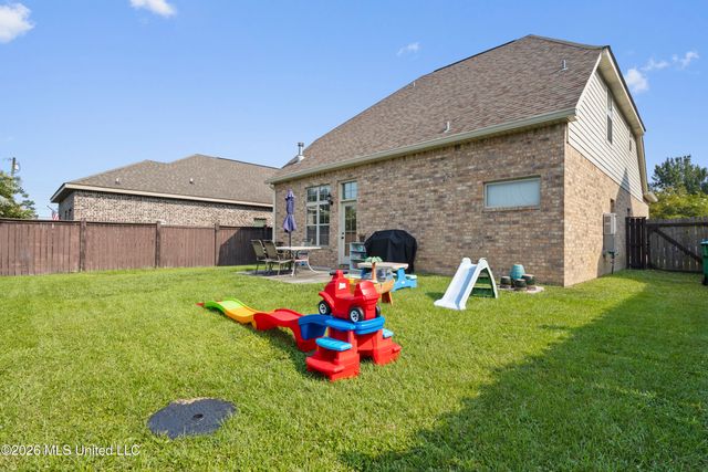 3931 Acadian Village Drive, Ocean Springs, MS 39564