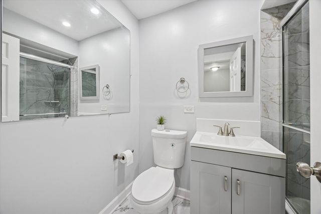 5731 Sutton Place, Hinsdale, IL 60521