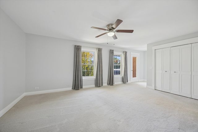 5731 Sutton Place, Hinsdale, IL 60521