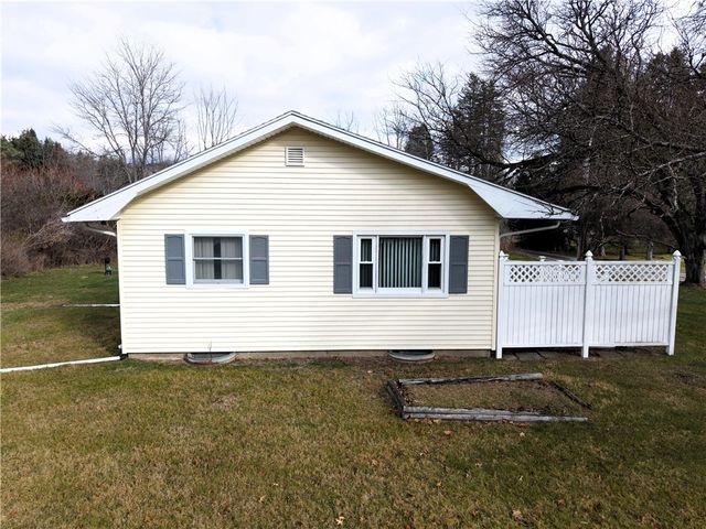 7279 County Route 14, Bath, NY 14810