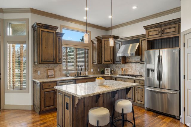 2182 W COPPER KING LN, South Jordan, UT 84095