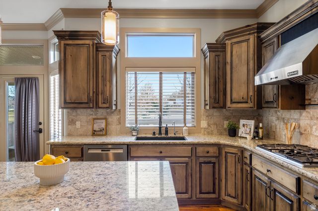 2182 W COPPER KING LN, South Jordan, UT 84095