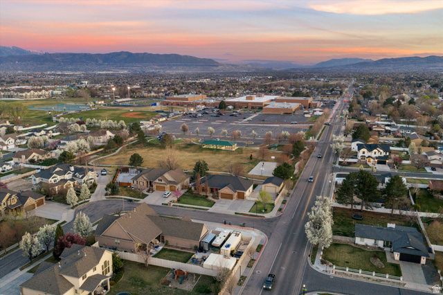 2182 W COPPER KING LN, South Jordan, UT 84095