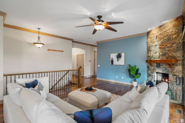 2182 W COPPER KING LN, South Jordan, UT 84095