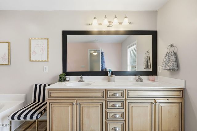 4019 Comrie Lane, Burlington, NC 27215