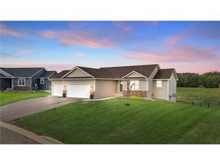 603 Grouse Way, New Richmond, WI 54017