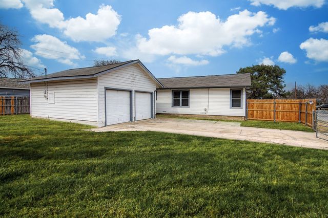 5332 Nadine Drive, Haltom City, TX 76117