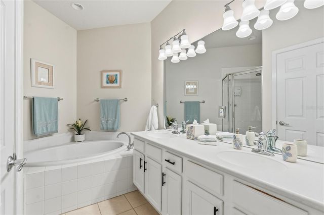 2111 CARRIAGE LANE 202, Clearwater, FL 33765